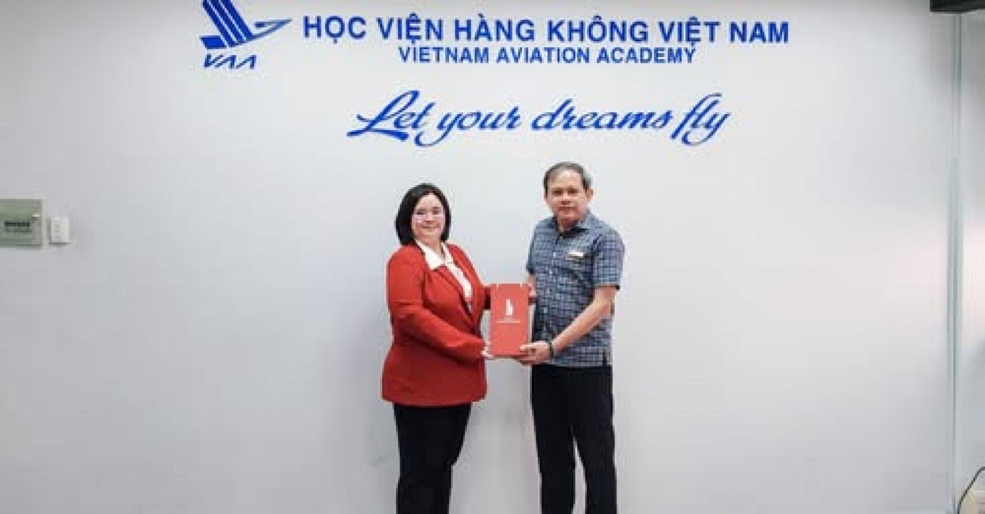 DNTU VÀ VAA TĂNG CƯỜNG HỢP TÁC ĐÀO TẠO – MỞ RỘNG CƠ HỘI NGHIÊN CỨU CHUYÊN SÂU TRONG LĨNH VỰC HÀNG KHÔNG