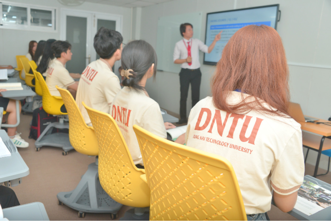 Ngôn Ngữ Anh