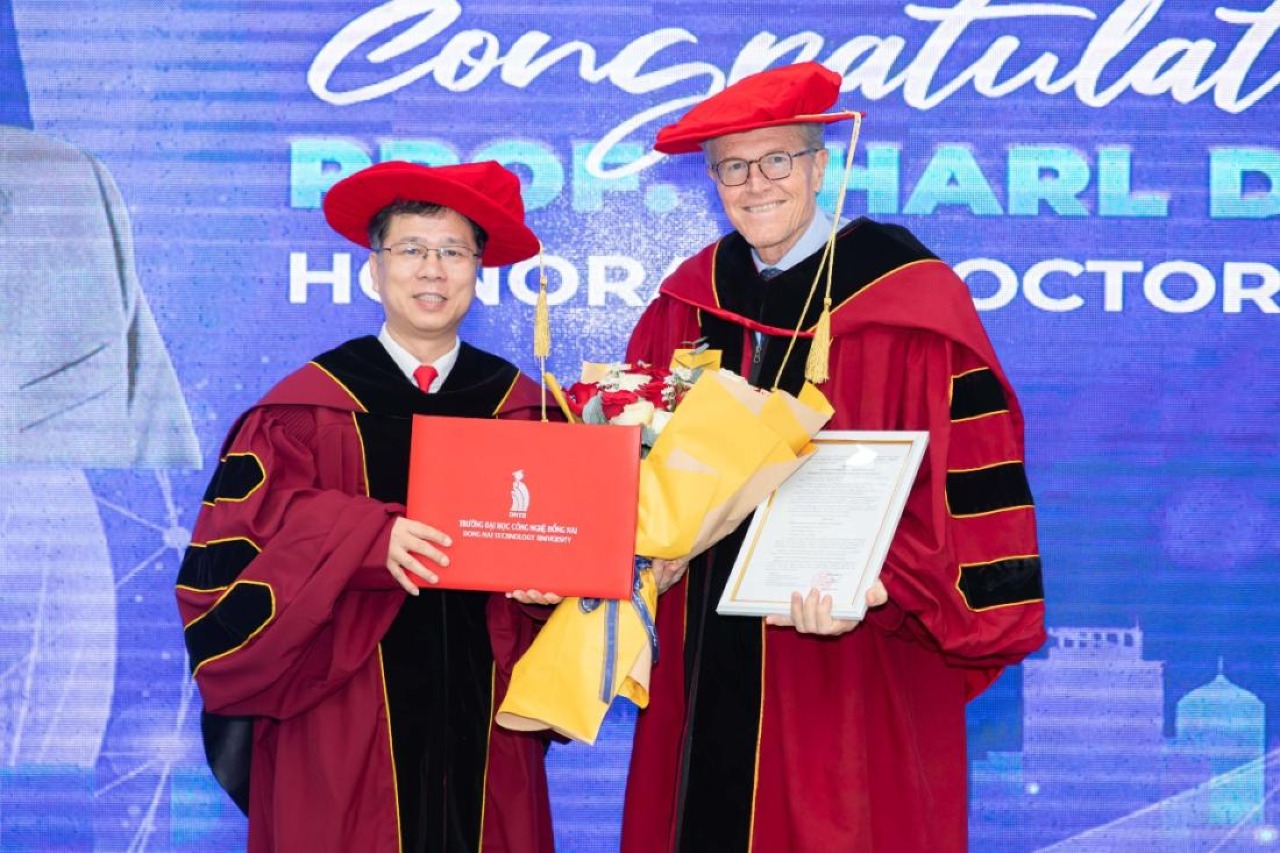 GS. Charl Johannes de Villiers – Nguồn cảm hứng cho nghiên cứu khoa học và hội nhập quốc tế tại DNTU